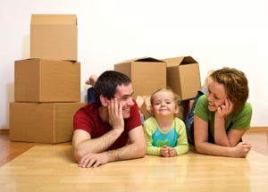 sydney removals zenith removals family with boxes